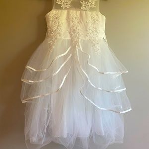 Girls first communion or flower girl dress. Brand new.